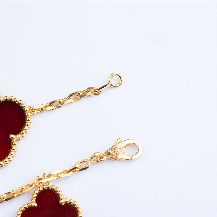 ˇGilded EraˇCLOVER BRACELET 5 MOTIFS CARNELIAN TIGER EYE