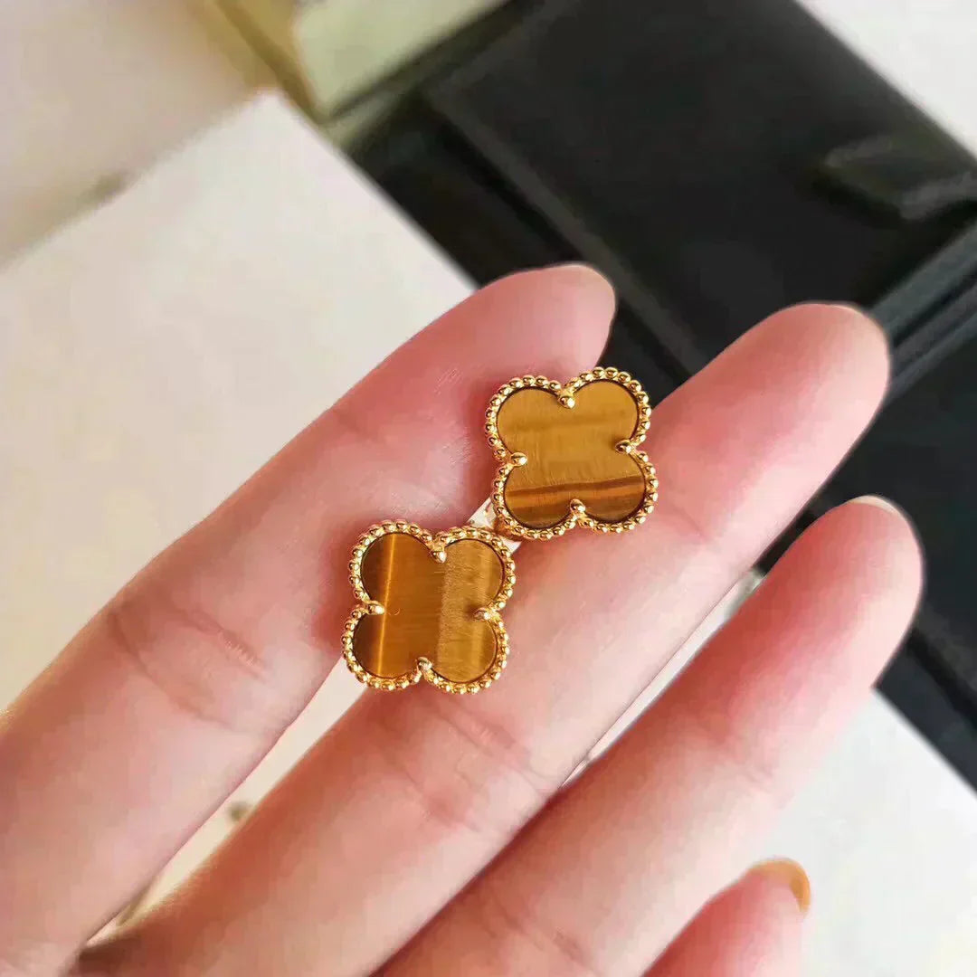 ˇGilded EraˇCLOVER MEDIUM 1 MOTIFS TIGER EYE EARRINGS