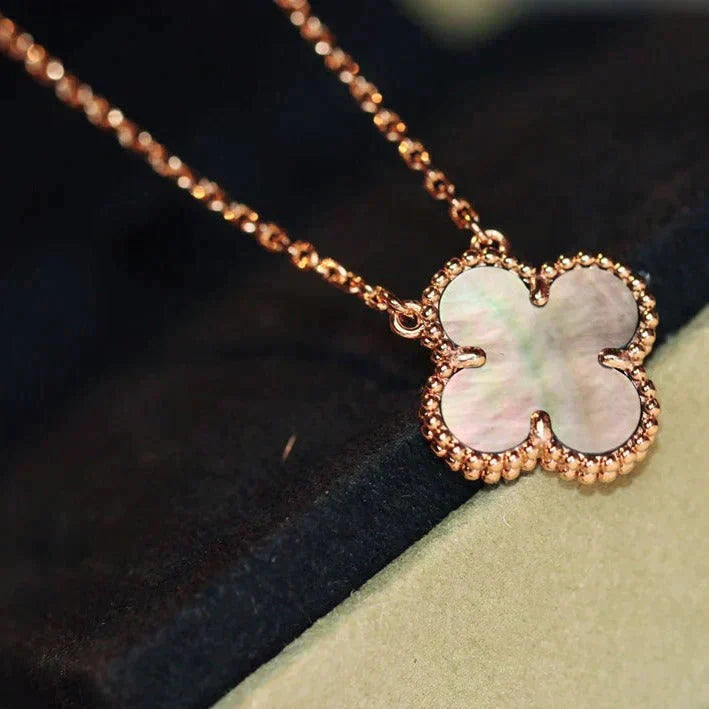ˇGilded EraˇCLOVER 15MM  GRAY MOTHER OF PEARL NECKLACE
