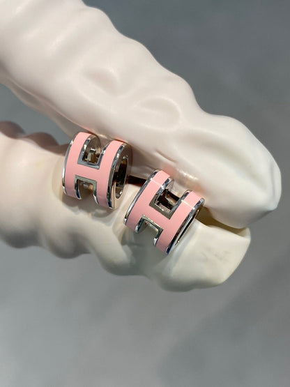 ˇGilded EraˇMINI POP H SILVER EARRINGS PINK
