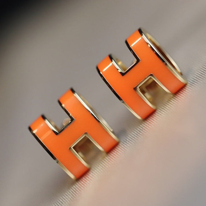 ˇGilded EraˇMINI POP H EARRINGS ORANGE