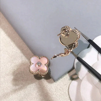 ˇGilded EraˇCLOVER MEDIUM 1 MOTIFS  PINK MOP DIAMOND EARRINGS
