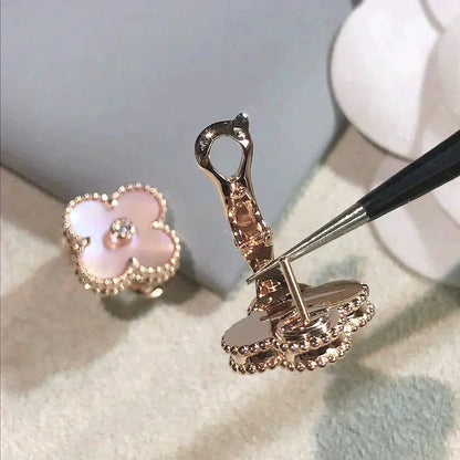 ˇGilded EraˇCLOVER MEDIUM 1 MOTIFS  PINK MOP DIAMOND EARRINGS
