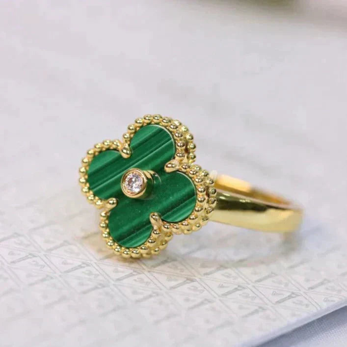ˇGilded EraˇCLOVER MALACHITE RING GOLD DIAMOND