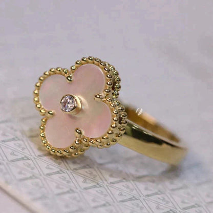 ˇGilded EraˇCLOVER PINK MOP RING GOLD DIAMOND