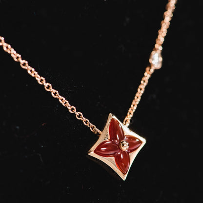 ˇGilded EraˇSTAR NECKLACE PINK GOLD 1 DIAMOND