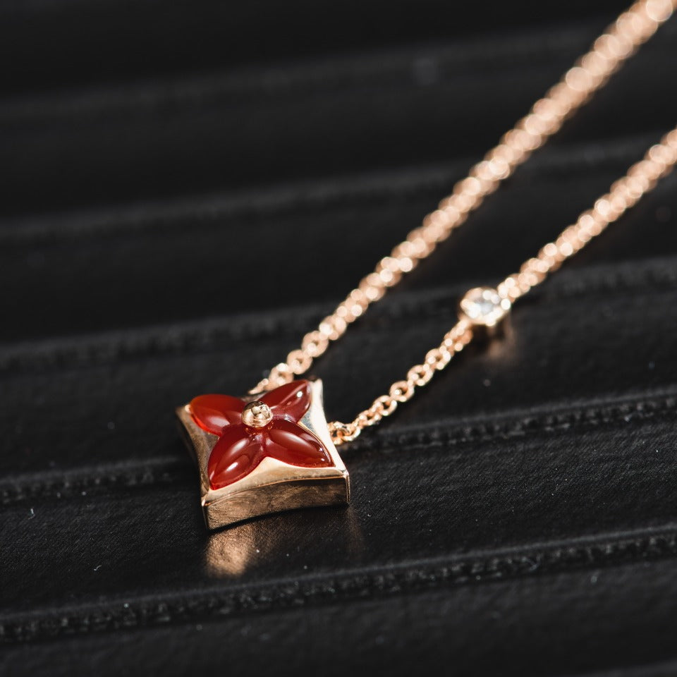ˇGilded EraˇSTAR NECKLACE PINK GOLD 1 DIAMOND