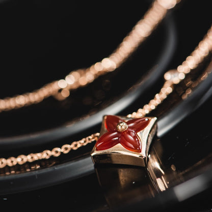 ˇGilded EraˇSTAR NECKLACE PINK GOLD 1 DIAMOND