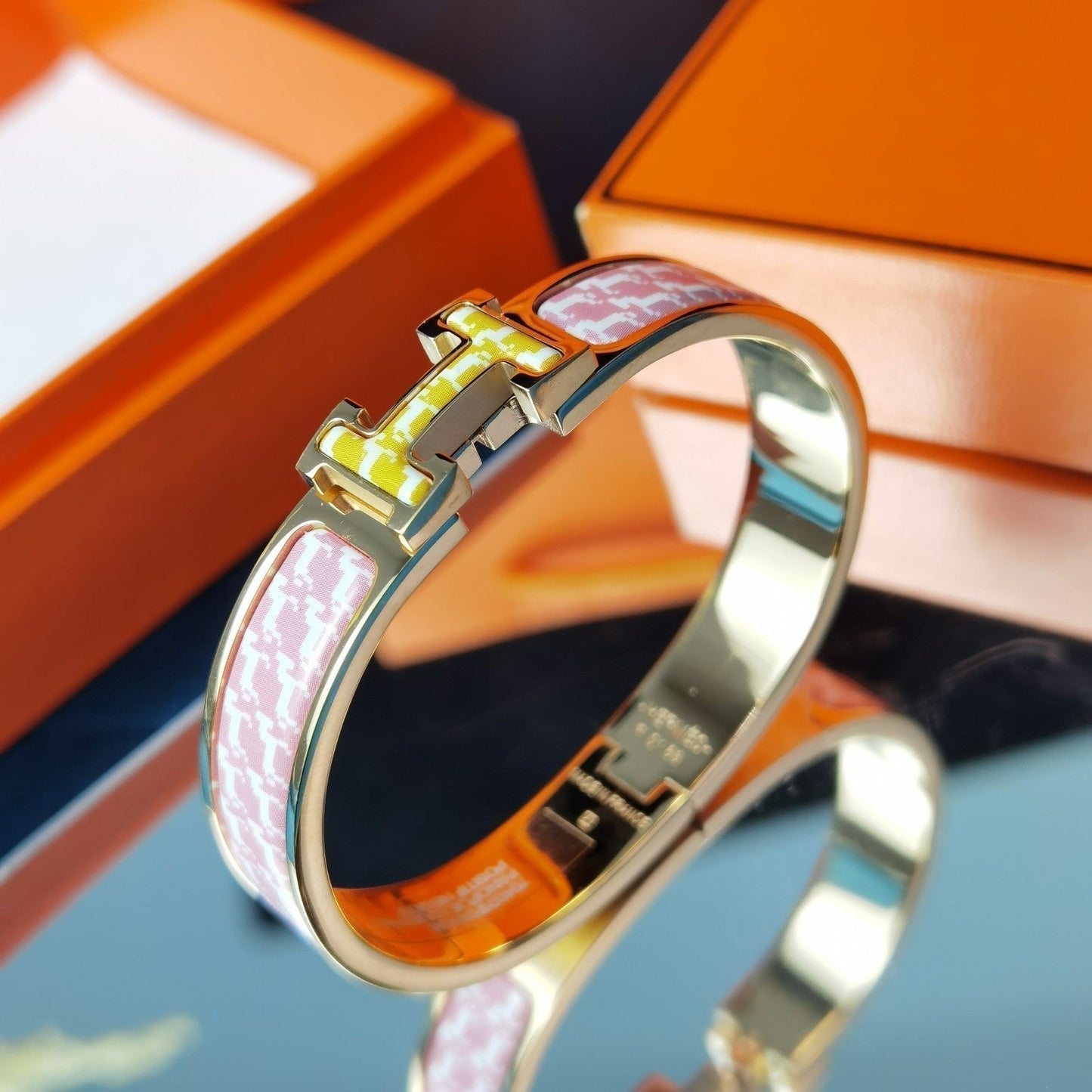 ˇGilded EraˇH HORSE BRACELET 12MM