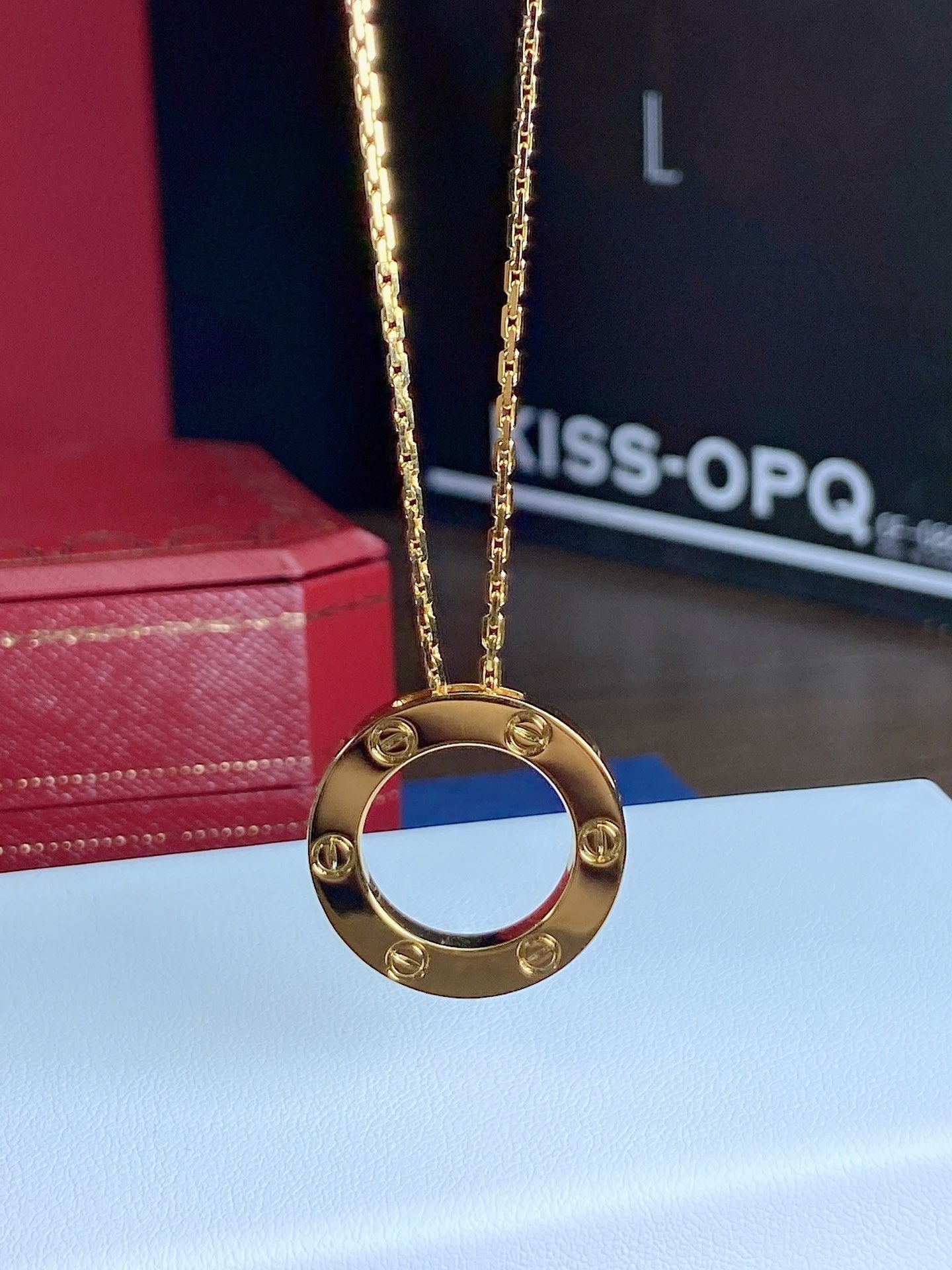 ˇGilded EraˇLOVE NECKLACE 16MM