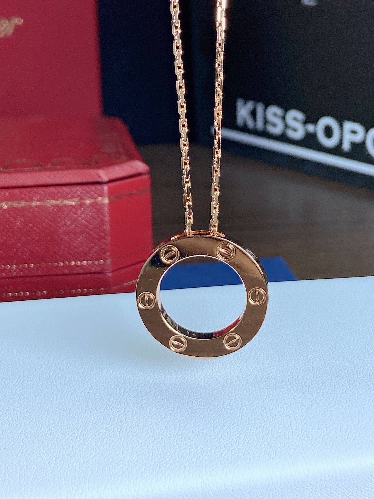 ˇGilded EraˇLOVE NECKLACE 16MM