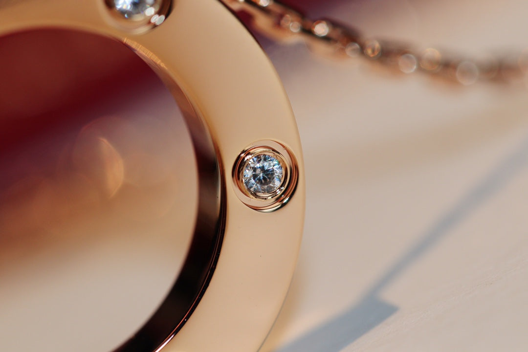 ˇGilded EraˇLOVE NECKLACE 16MM 6 DIAMONDS PINK GOLD