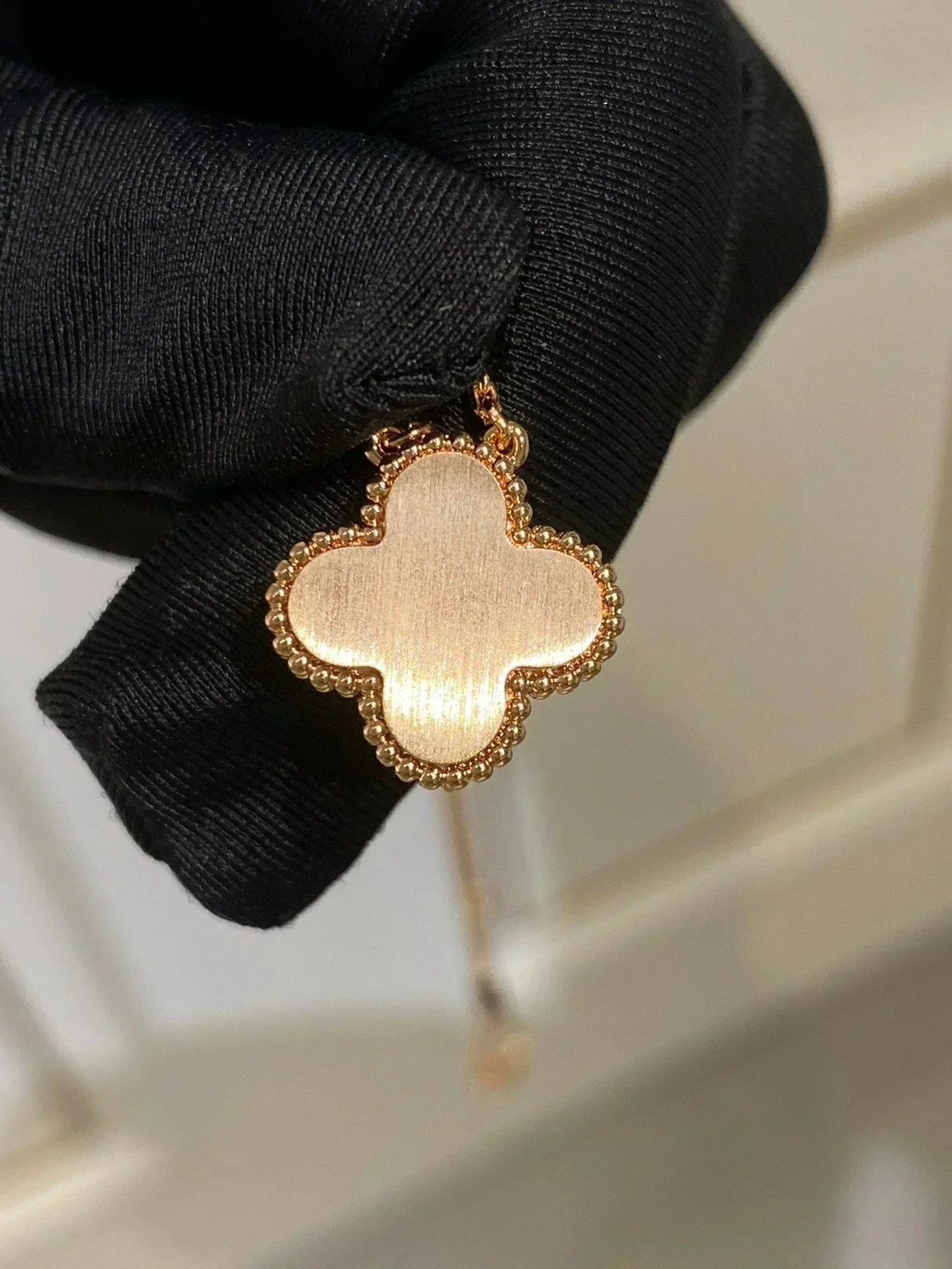 ˇGilded EraˇCLOVER 15MM DIAMOND RHODONITE NECKLACE