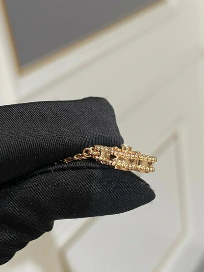 ˇGilded EraˇCLOVER 15MM DIAMOND RHODONITE NECKLACE