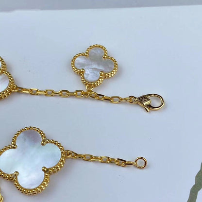 ˇGilded EraˇMAGIC CLOVER MOP GOLD BRACELET 5 MOTIFS