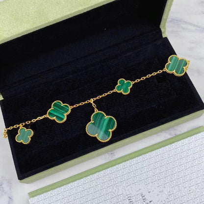 ˇGilded EraˇMAGIC CLOVER MALACHITE GOLD BRACELET 5 MOTIFS