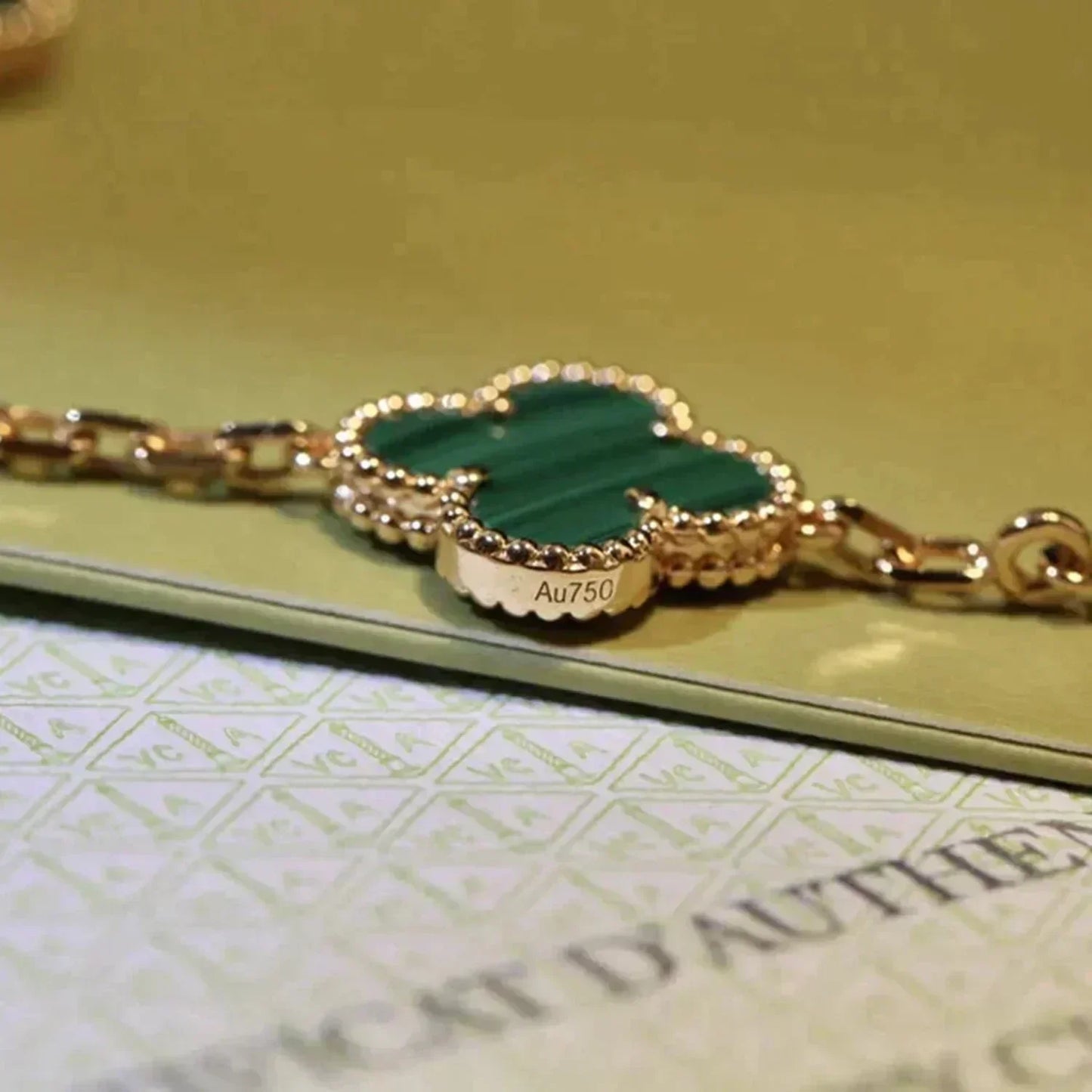 ˇGilded EraˇCLOVER 5 MOTIFS MALACHITE BRACELET