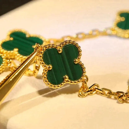 ˇGilded EraˇCLOVER 5 MOTIFS MALACHITE BRACELET