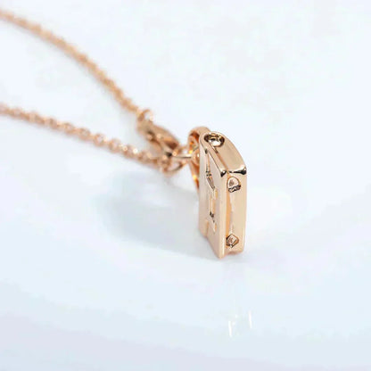 ˇGilded EraˇAMULETTE PEDANT ROSE GOLD NECKLACE