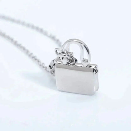ˇGilded EraˇAMULETTE PEDANT SILVER NECKLACE