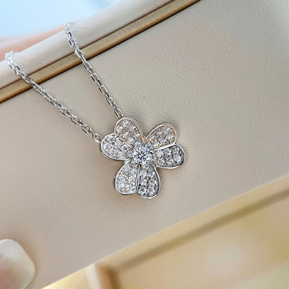 ˇGilded EraˇCLOVER DIAMOND NECKLACE SILVER