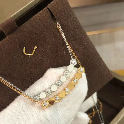 ˇGilded EraˇBEE LOVE NECKLACE DIAMOND