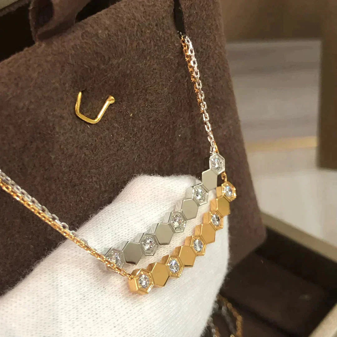 ˇGilded EraˇBEE LOVE NECKLACE DIAMOND