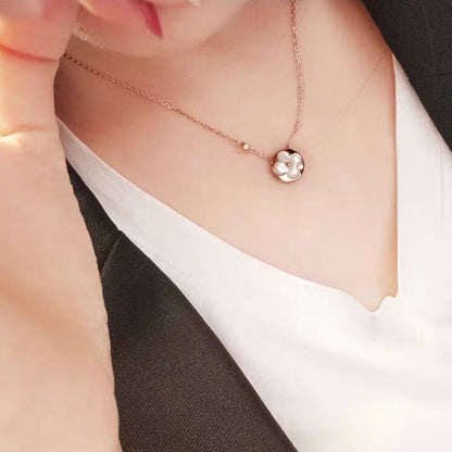 ˇGilded EraˇSUN MOP GOLD 1 DIAMOND NECKLACE