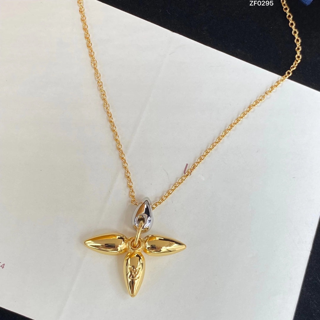 ˇGilded EraˇLOUISETTE PEDANT GOLD NECKLACE