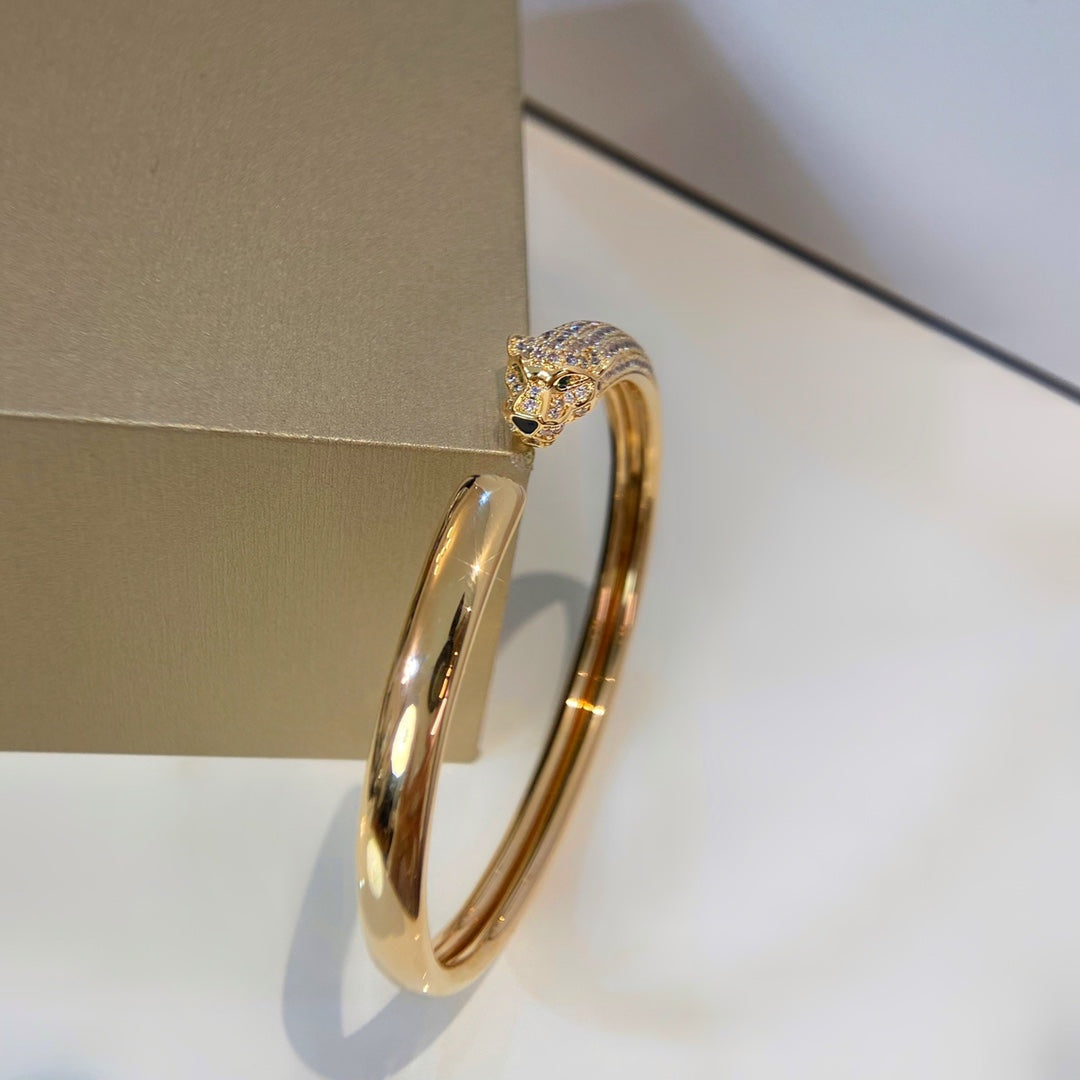 ˇGilded EraˇPANTHERE GOLD DIAMOND OPEN BRACELET
