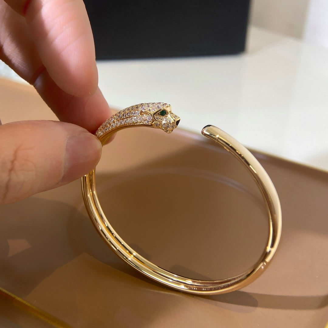 ˇGilded EraˇPANTHERE GOLD DIAMOND OPEN BRACELET