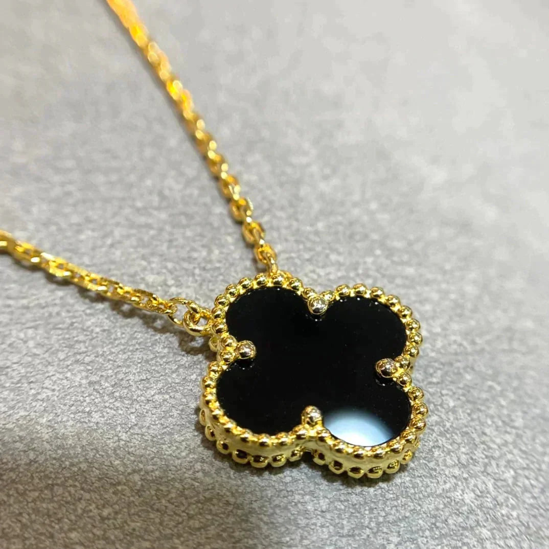 ˇGilded EraˇCLOVER 15MM BLACK ONYX SINGLE FLOWER NECKLACE