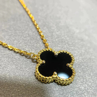 ˇGilded EraˇCLOVER 15MM BLACK ONYX SINGLE FLOWER NECKLACE