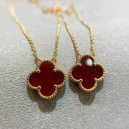 ˇGilded EraˇCLOVER 15MM CARNELIAN SINGLE FLOWER NECKLACE