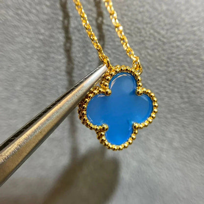 ˇGilded EraˇCLOVER 15MM BLUE AGATE NECKLACE