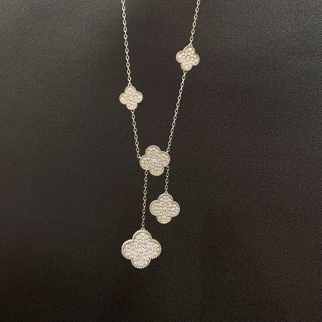 ˇGilded EraˇCLOVER 5 MOTIFS SILVER DIAMONDS NECKLACE