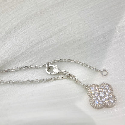 ˇGilded EraˇCLOVER 5 MOTIFS SILVER DIAMONDS NECKLACE