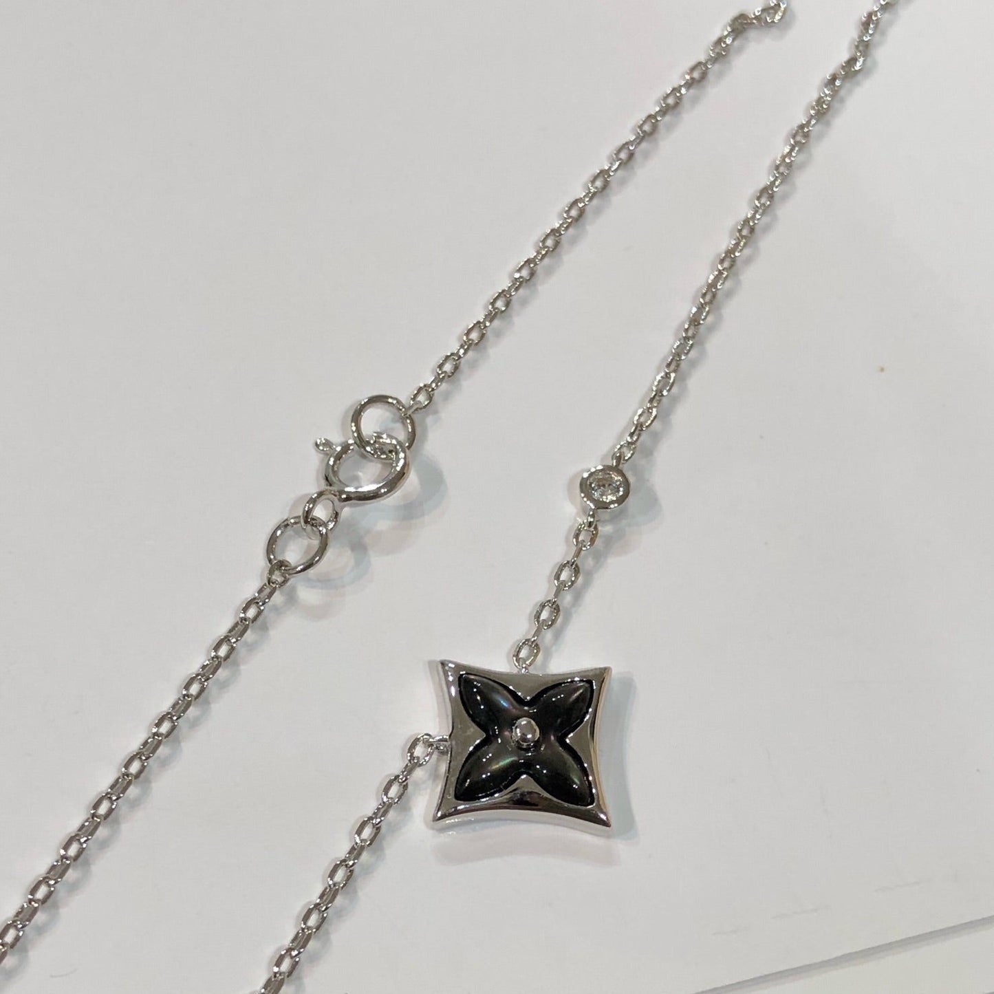 ˇGilded EraˇSTAR BLACK MOP NECKLACE