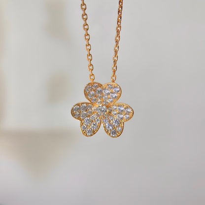 ˇGilded EraˇFLOWER DIAMOND NECKLACE