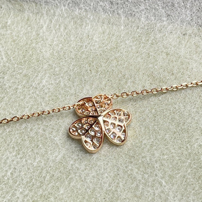 ˇGilded EraˇFLOWER DIAMOND NECKLACE