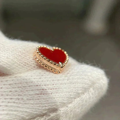ˇGilded EraˇHEART CARNELIAN STUD EARRINGS