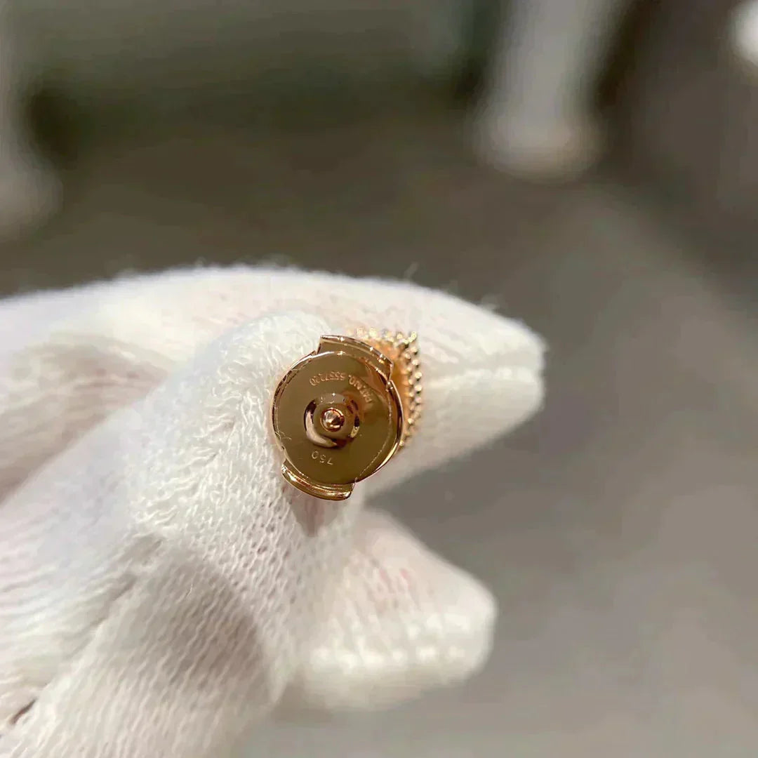 ˇGilded EraˇHEART CARNELIAN STUD EARRINGS