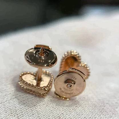 ˇGilded EraˇHEART CARNELIAN STUD EARRINGS