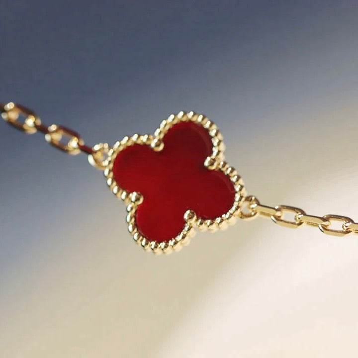 ˇGilded EraˇCLOVER 20 MOTIFS CARNELIAN NECKLACE