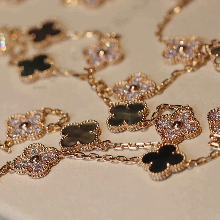 ˇGilded EraˇCLOVER 20 MOTIFS DARK MOP DIAMOND  NECKLACE