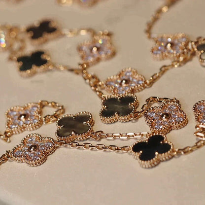 ˇGilded EraˇCLOVER 20 MOTIFS DARK MOP DIAMOND  NECKLACE