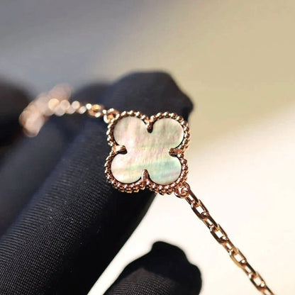 ˇGilded EraˇCLOVER 20 MOTIFS DARK MOP DIAMOND  NECKLACE