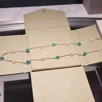 ˇGilded EraˇCLOVER 20 MOTIFS MALACHITE DIAMOND NECKLACE