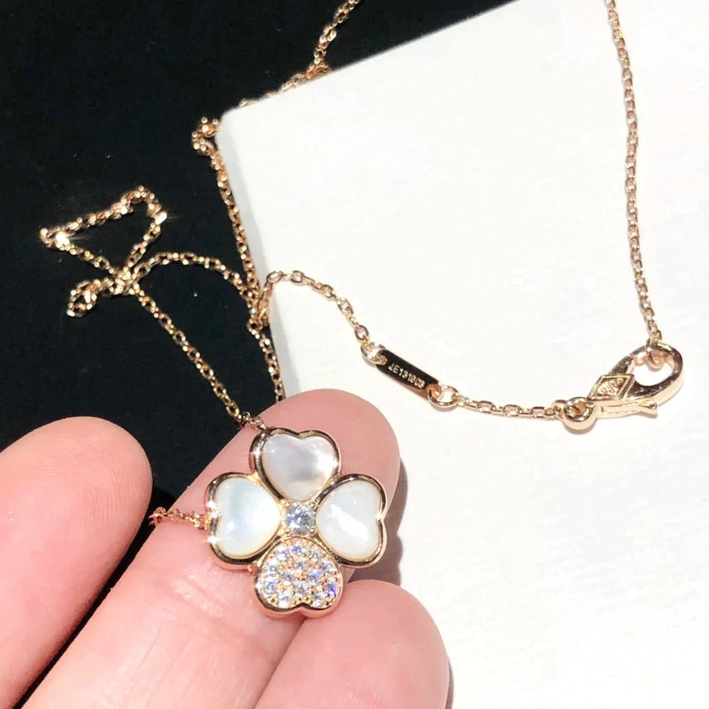 ˇGilded EraˇCLOVER MOP DIAMOND ROSE GOLD NECKLACE