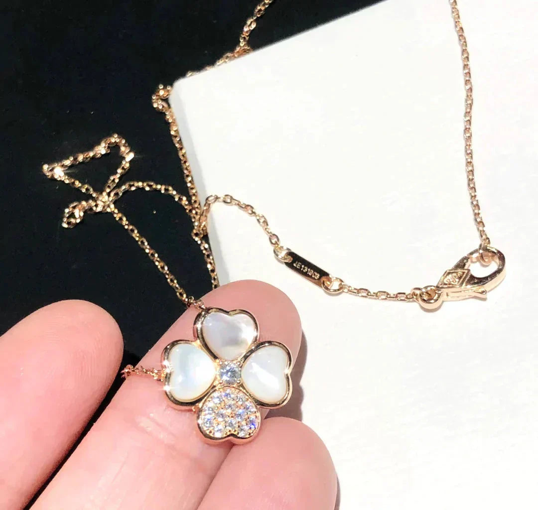 ˇGilded EraˇCLOVER MOP DIAMOND ROSE GOLD NECKLACE